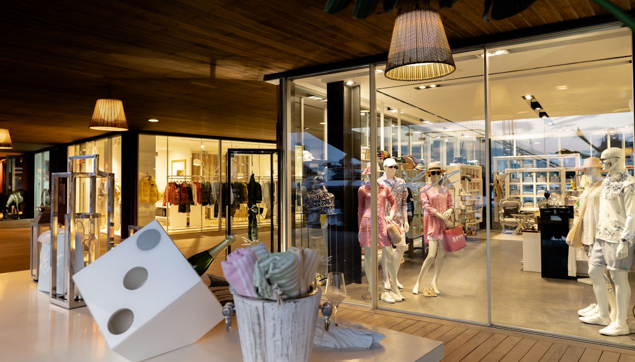Port Adriano boutiques